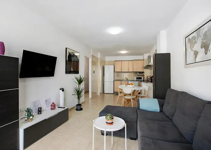 El Pisito De Momo * Candelaria